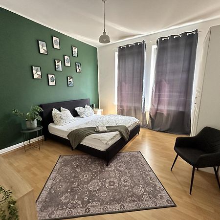 Gemuetliche 2-Zimmer Wohnung Im Zentrum Neumünster Exterior foto